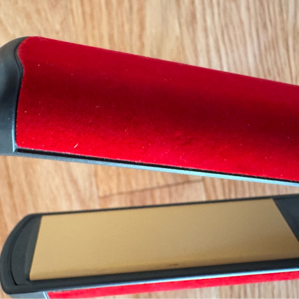 Chi Turbo Hair Straightener - Picture 8 of 9